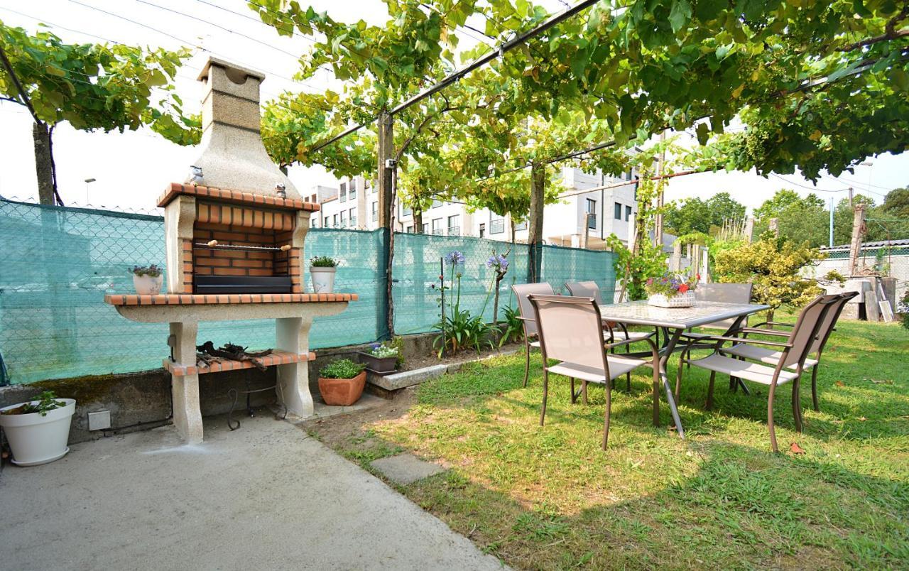 Galihost - Casa Con Jardin En Pontevedra Villa Bagian luar foto